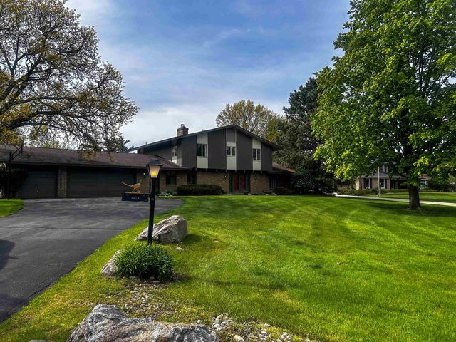 2610 Pewanaga Place, Flint, MI 48507
