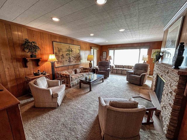 2610 Pewanaga Place, Flint, MI 48507