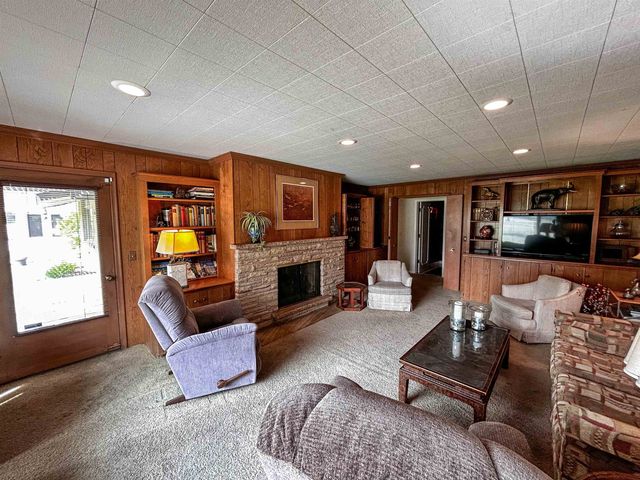 2610 Pewanaga Place, Flint, MI 48507