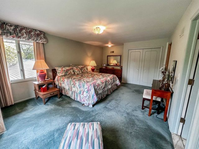 2610 Pewanaga Place, Flint, MI 48507