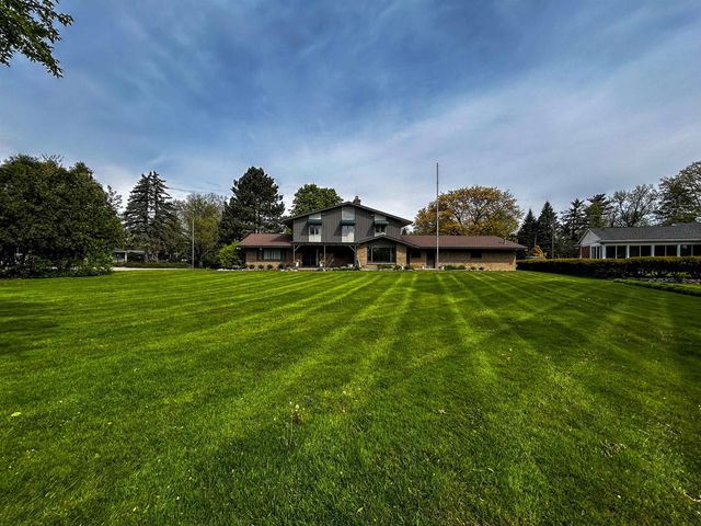 2610 Pewanaga Place, Flint, MI 48507