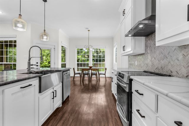 1028 W Day Street, Denison, TX 75020