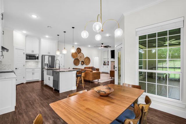 1028 W Day Street, Denison, TX 75020