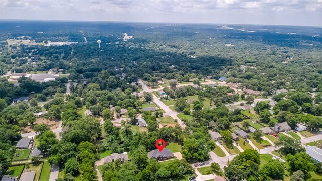 1028 W Day Street, Denison, TX 75020