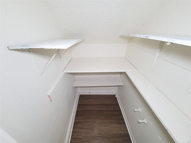 213 Miriam, Baytown, TX 77520