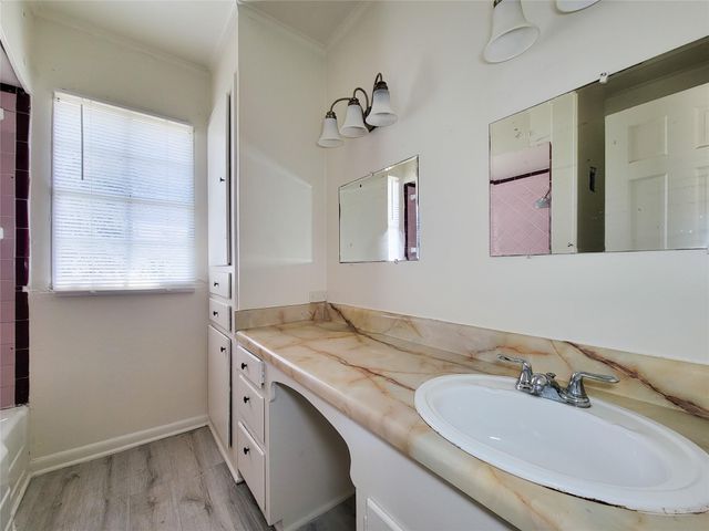 213 Miriam, Baytown, TX 77520