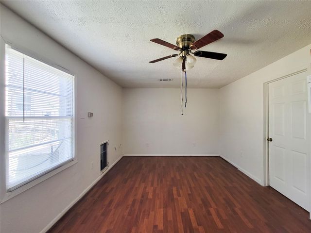 213 Miriam, Baytown, TX 77520