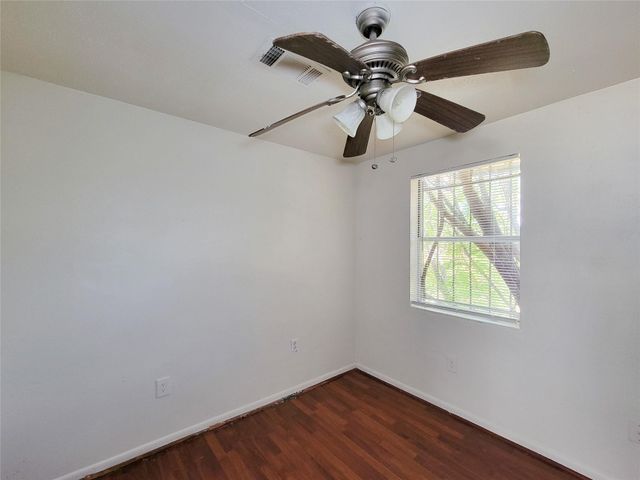 213 Miriam, Baytown, TX 77520