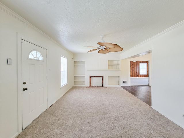 213 Miriam, Baytown, TX 77520