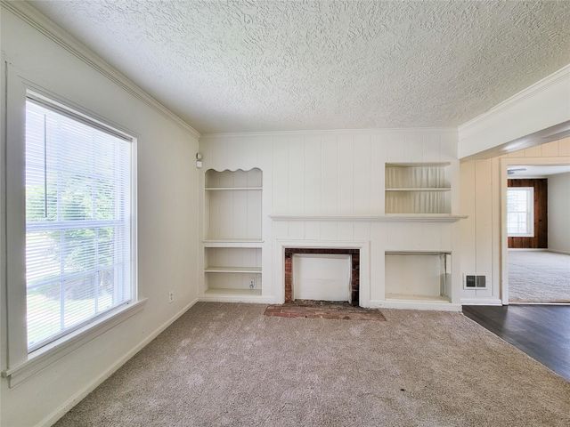 213 Miriam, Baytown, TX 77520