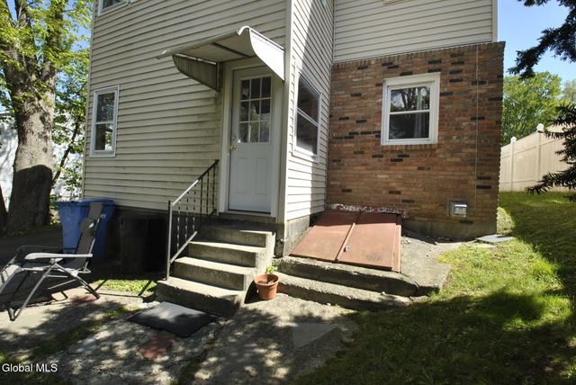 13 Fay Street, Albany, NY 12203