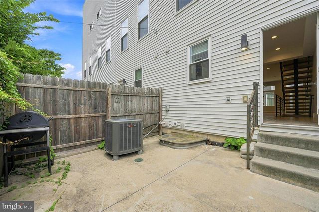 1730 INGERSOLL ST, Philadelphia, PA 19121