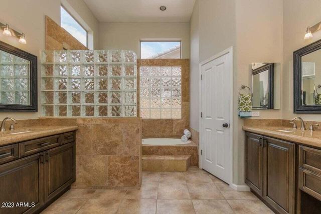 6101 E Campo Bello Drive, Scottsdale, AZ 85254