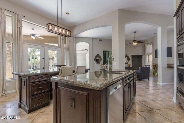 6101 E Campo Bello Drive, Scottsdale, AZ 85254