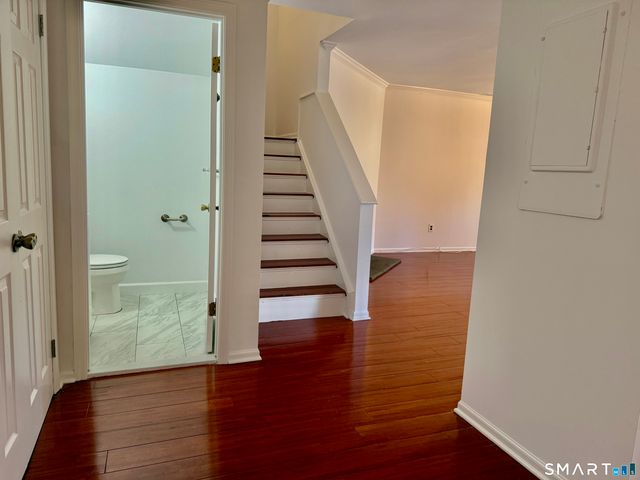 1 Valley Road 205, Stamford, CT 06902