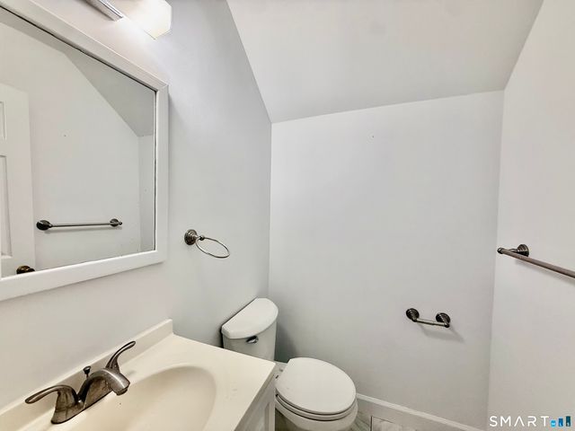 1 Valley Road 205, Stamford, CT 06902
