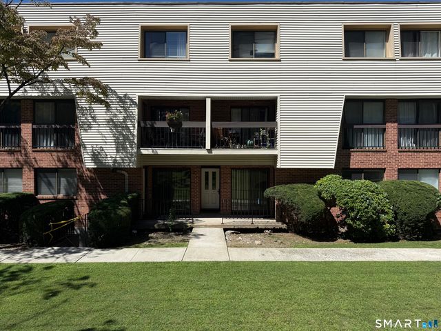 1 Valley Road 205, Stamford, CT 06902