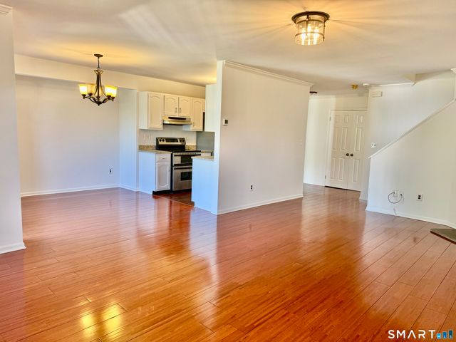 1 Valley Road 205, Stamford, CT 06902