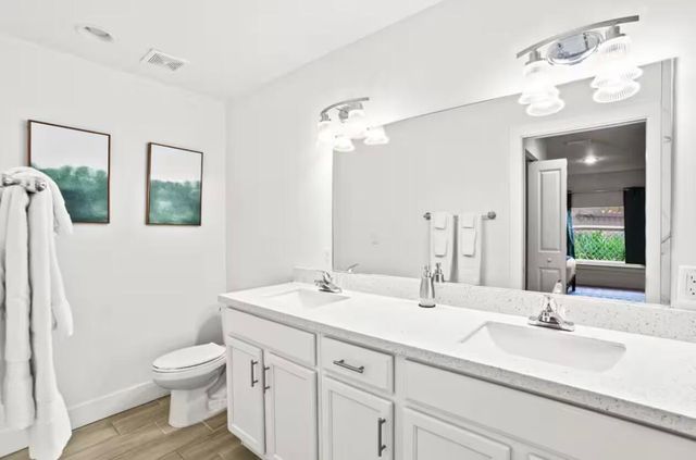 565 Lilac Court, West Palm Beach, FL 33407