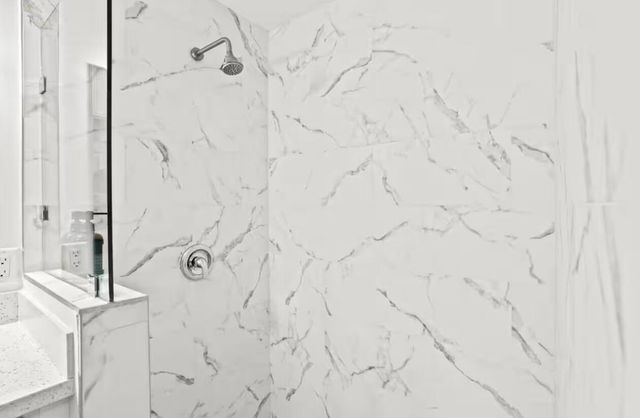 565 Lilac Court, West Palm Beach, FL 33407