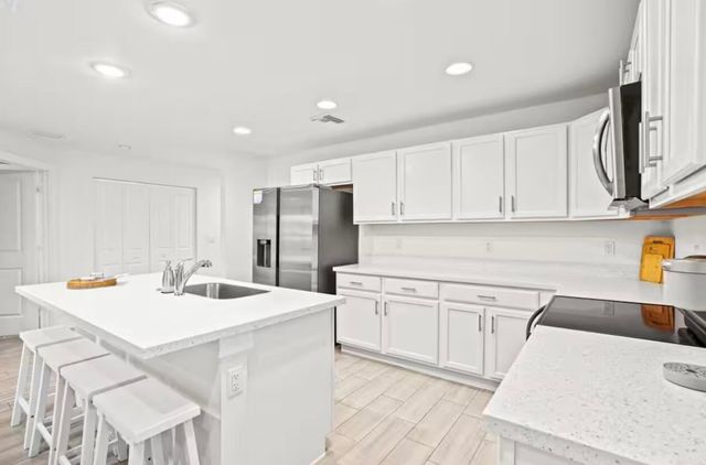 565 Lilac Court, West Palm Beach, FL 33407