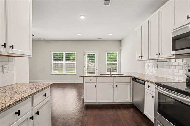 10139 Benton Woods Drive, Covington, GA 30014