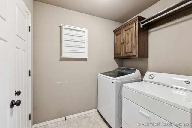20714 E 34th Place S, Broken Arrow, OK 74014