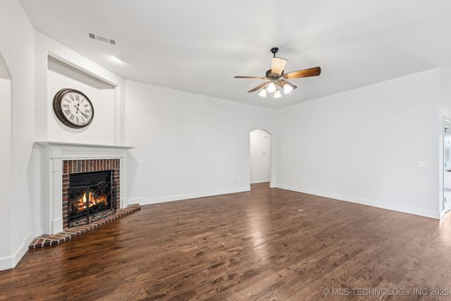 20714 E 34th Place S, Broken Arrow, OK 74014