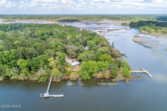 24 Blake Lane, Seabrook, SC 29940