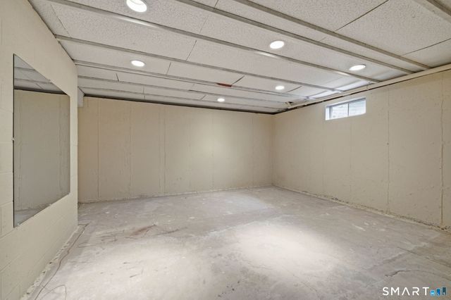 15 Thistle Way B, East Windsor, CT 06016