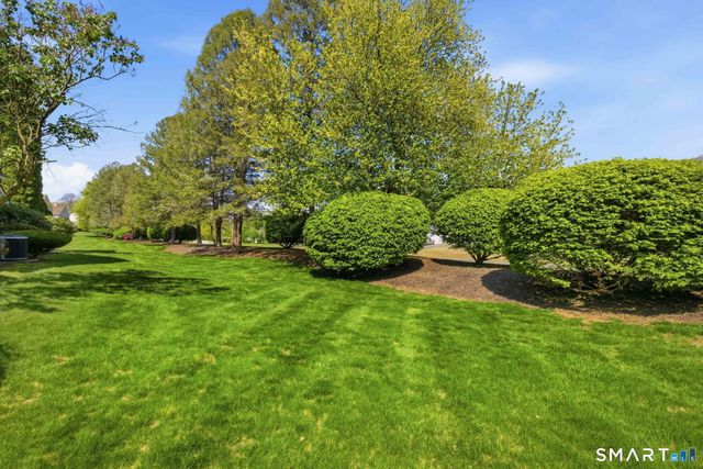 15 Thistle Way B, East Windsor, CT 06016