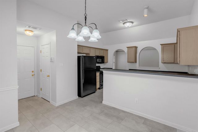 1059 CROSS MEADOW RD, Cordova, TN 38018