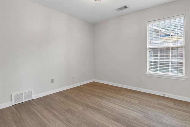 1059 CROSS MEADOW RD, Cordova, TN 38018