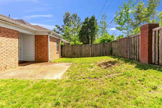 1059 CROSS MEADOW RD, Cordova, TN 38018