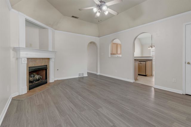 1059 CROSS MEADOW RD, Cordova, TN 38018