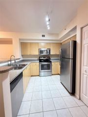 7940 N Nob Hill Rd 204, Tamarac, FL 33321