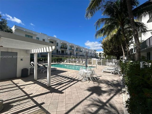2100 Van Buren Street 506, Hollywood, FL 33020