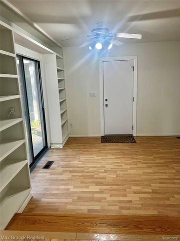 2103 Virginia Drive, Troy, MI 48083