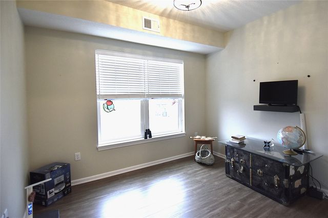 1427 34th Avenue SW 204, Altoona, IA 50009