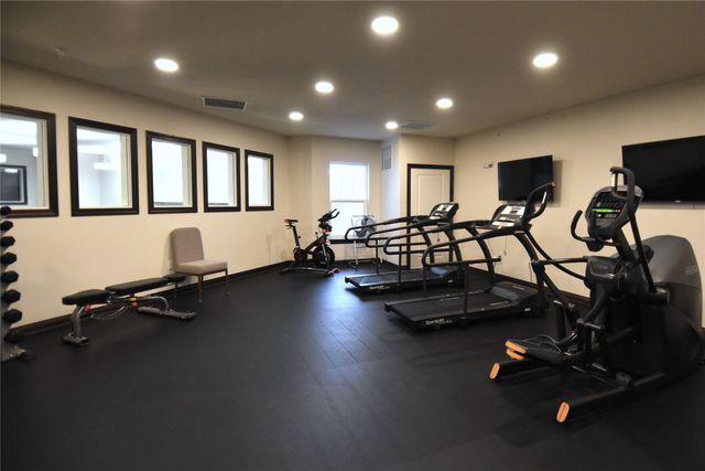 1427 34th Avenue SW 204, Altoona, IA 50009