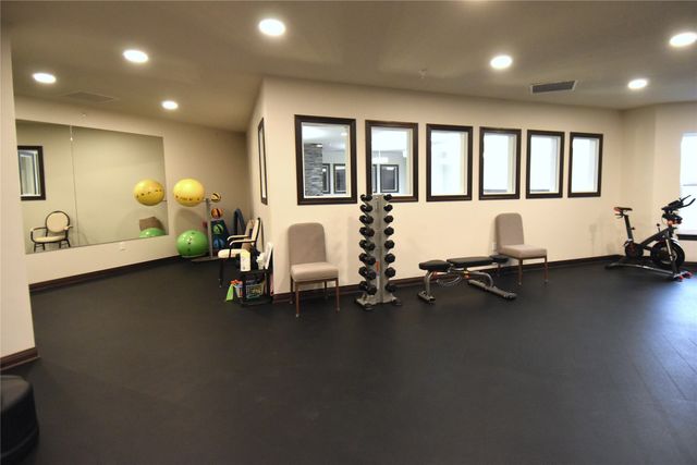 1427 34th Avenue SW 204, Altoona, IA 50009