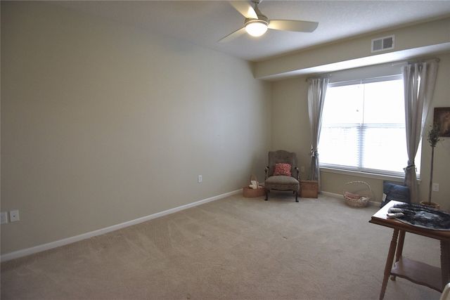 1427 34th Avenue SW 204, Altoona, IA 50009