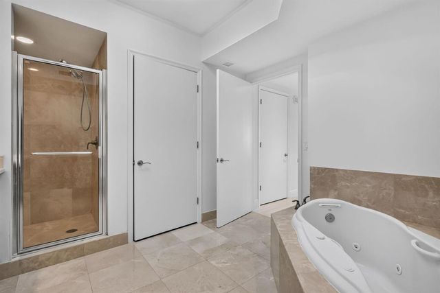 2650 Lake Shore Drive 1005, Riviera Beach, FL 33404
