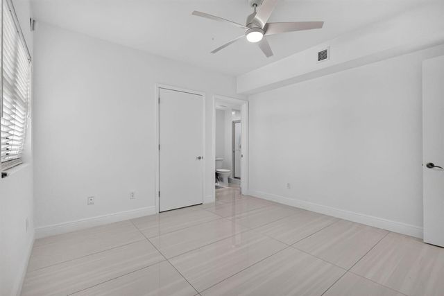 2650 Lake Shore Drive 1005, Riviera Beach, FL 33404