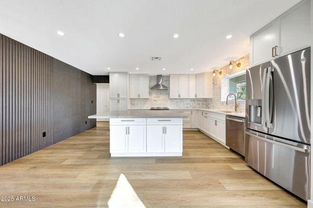 3526 N 85TH Street, Scottsdale, AZ 85251