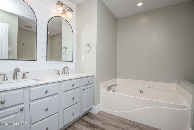 1559 Crestridge Drive, Maryville, TN 37804