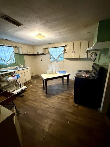 808 Monroe, Dothan, AL 36303