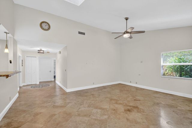 1620 NW 22nd Avenue, Delray Beach, FL 33445