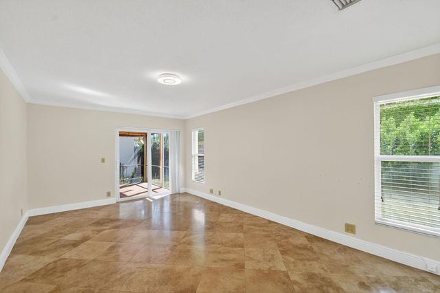 1620 NW 22nd Avenue, Delray Beach, FL 33445