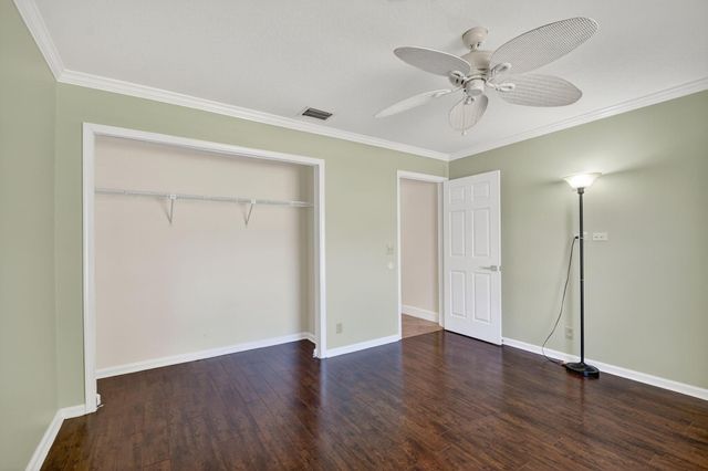 1620 NW 22nd Avenue, Delray Beach, FL 33445